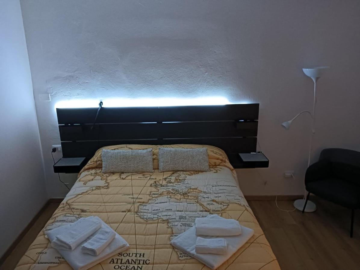 B&B Fiera Station Rooms Bologna Eksteriør billede